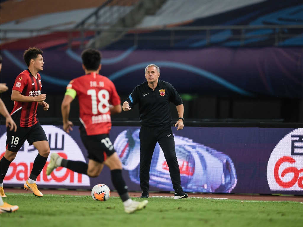中超教练席风云突变，新赛季悬念丛生